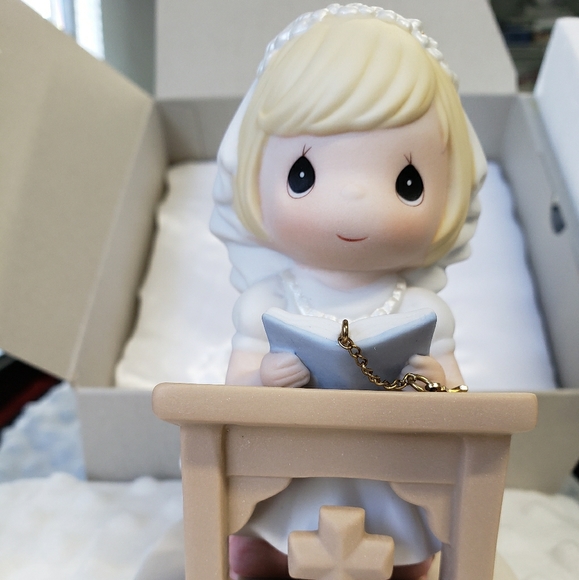 Holy Communion Gift precious moments girl